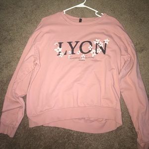 Lyon H&M sweatshirt